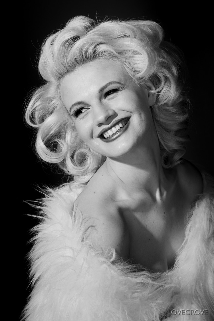 01. Just one Lupolux LED 650 spotlight was used to create this Marilyn style image.I used a piece of light frost gel attached to the barn doors of the lamp to subtly diffuse the light.